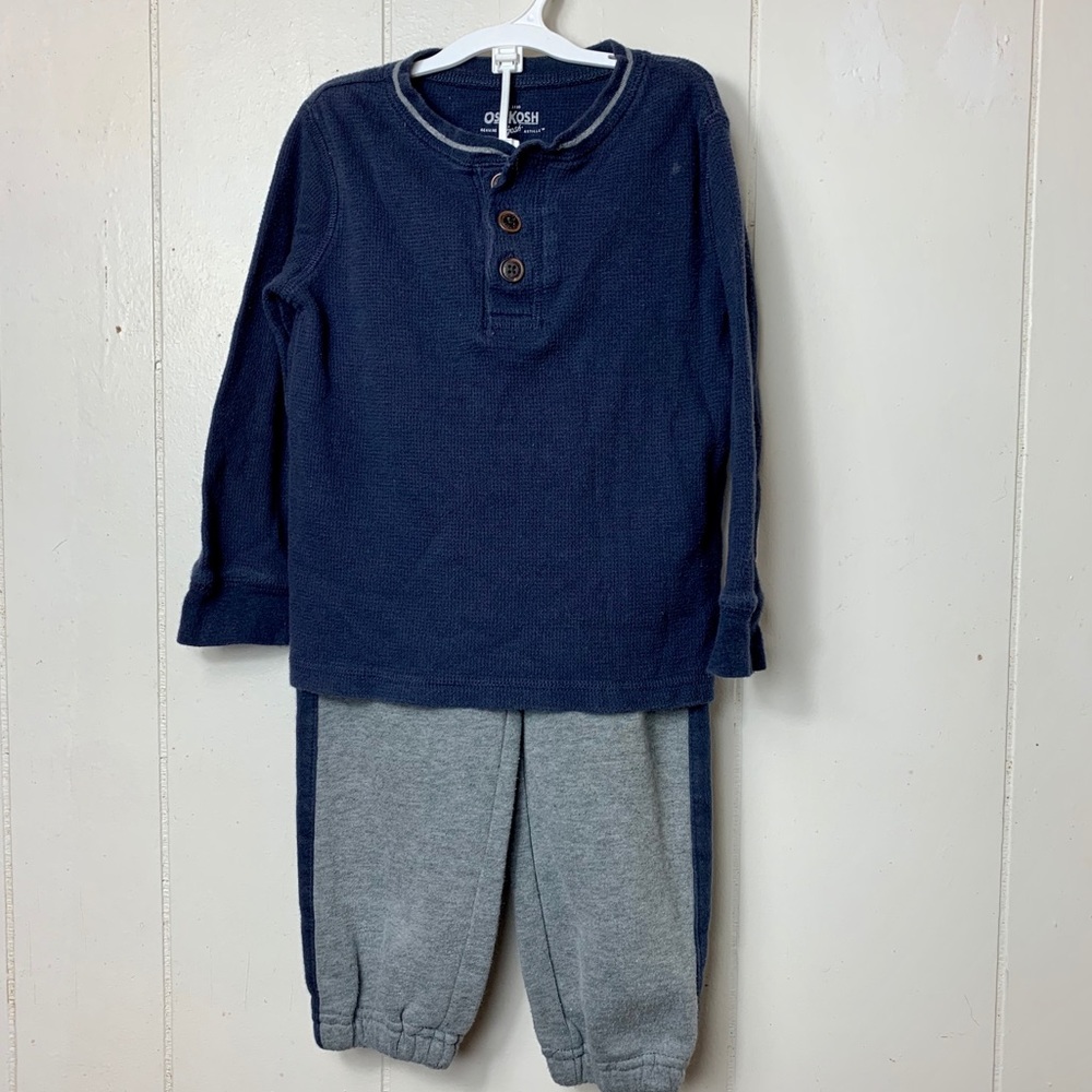 OshKosh B’gosh Boys 3T Fall/Winter outfit!